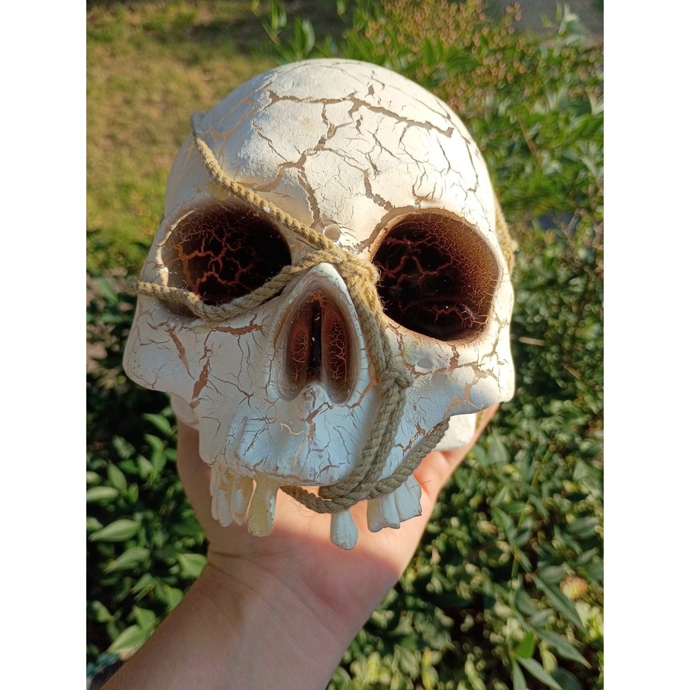 Gemmy "Glowing Skull Lantern" Vintage Hanging Works